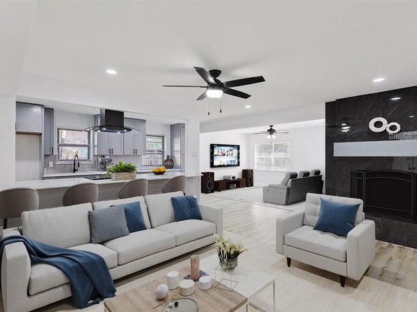 1126  Bobbie Lane , Garland Texas 75042