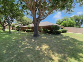 490  Sellmeyer Lane , Highland Village Texas 75077