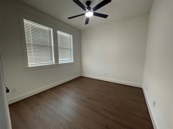 2725  1st Avenue , Dallas Texas 75210