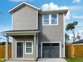 2725  1st Avenue , Dallas Texas 75210