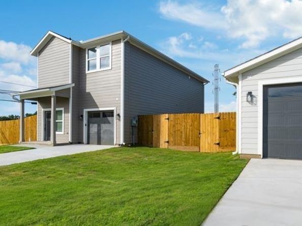 2725  1st Avenue , Dallas Texas 75210