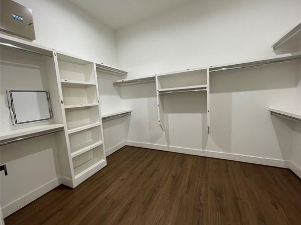 2725  1st Avenue , Dallas Texas 75210