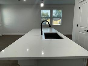 2725  1st Avenue , Dallas Texas 75210