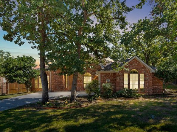 3217  Hidden Springs Drive , Corinth Texas 76210