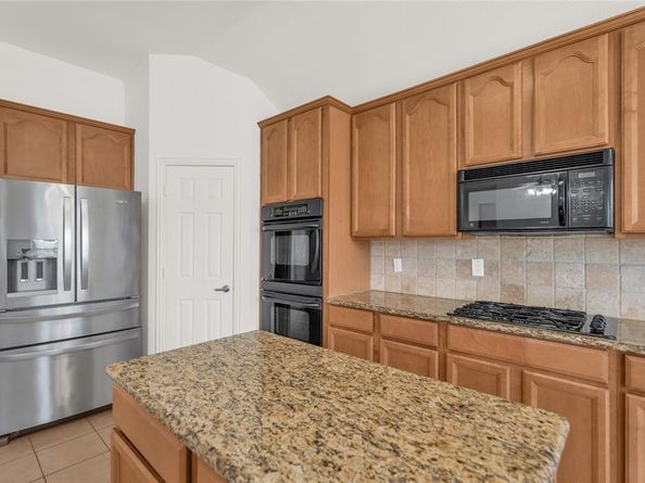 3217  Hidden Springs Drive , Corinth Texas 76210