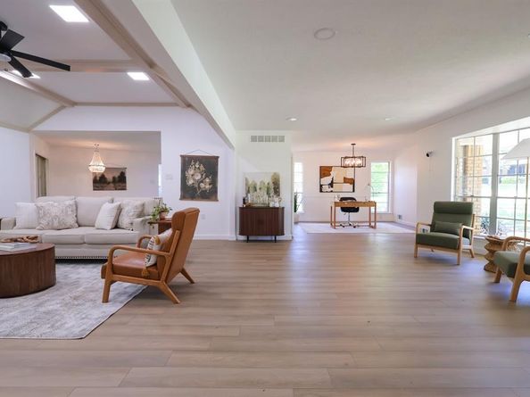 1440  Acapulco Drive , Dallas Texas 75232