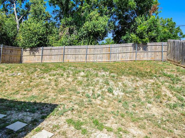 3009  Columbus Avenue , Fort Worth Texas 76106