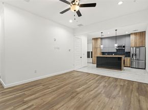 4314  Roseland Avenue  106, Dallas Texas 75204