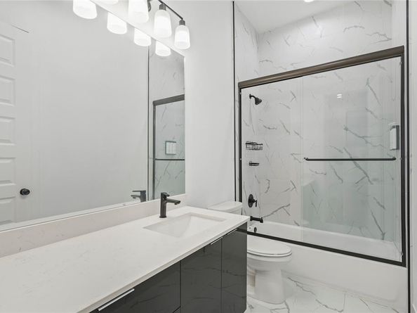 4314  Roseland Avenue  106, Dallas Texas 75204
