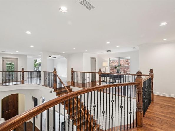 5035  Alcott Street , Dallas Texas 75206