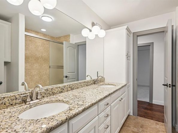 5035  Alcott Street , Dallas Texas 75206
