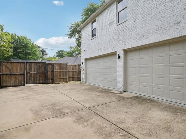 5035  Alcott Street , Dallas Texas 75206