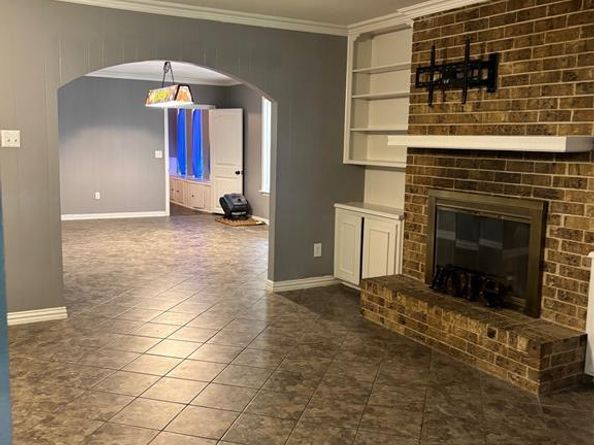 1013  Denmark Street , Grand Prairie Texas 75050