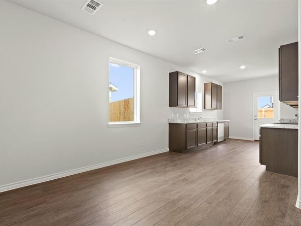 406  Woodhouse Way , Everman Texas 76140