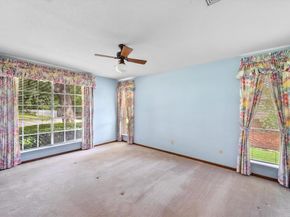 1101  Greenbriar Lane , Arlington Texas 76013