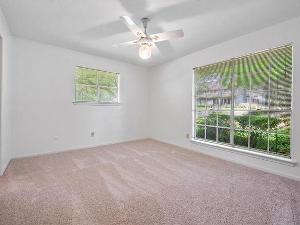 1101  Greenbriar Lane , Arlington Texas 76013