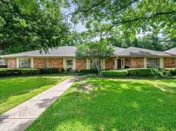 1101  Greenbriar Lane 