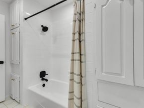 3005  Idlecreek Drive , Dalworthington Gardens Texas 76016