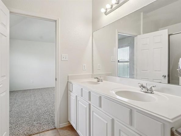 9103  Rainland Drive , Arlington Texas 76002