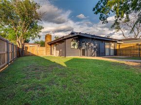 1110  Cloudcrest Court , Arlington Texas 76017