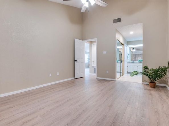 1110  Cloudcrest Court , Arlington Texas 76017