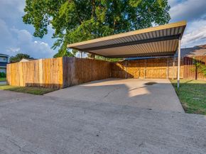 1110  Cloudcrest Court , Arlington Texas 76017