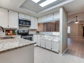 1110  Cloudcrest Court , Arlington Texas 76017