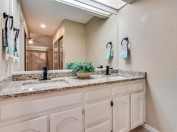 1110  Cloudcrest Court , Arlington Texas 76017