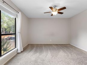 2101  Park Willow Lane  A, Arlington Texas 76011