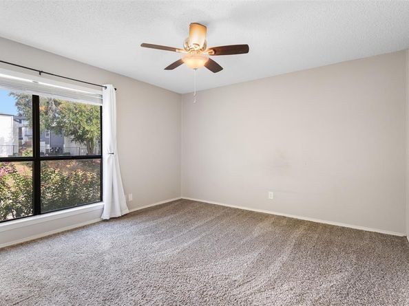 2101  Park Willow Lane  A, Arlington Texas 76011