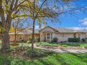 6116  Country Hill Court , Fort Worth Texas 76140