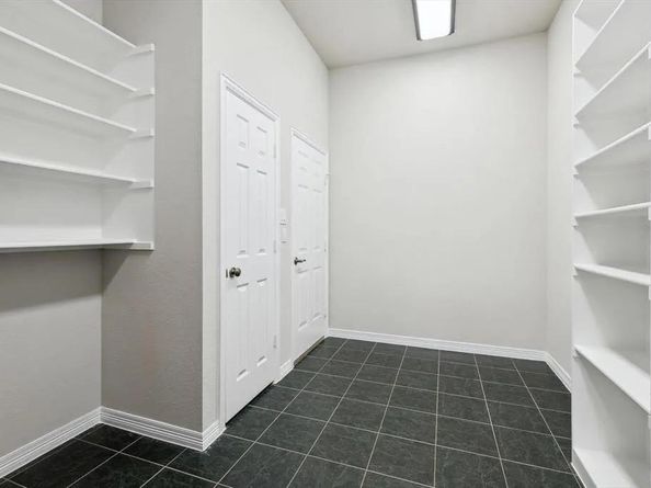 6116  Country Hill Court , Fort Worth Texas 76140