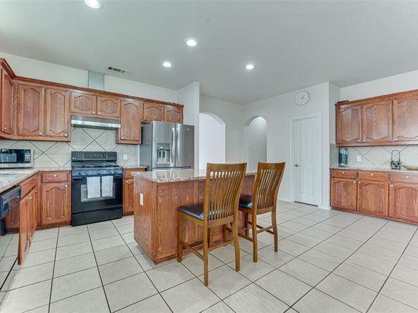 511  Poplar Vista Lane , Arlington Texas 76002