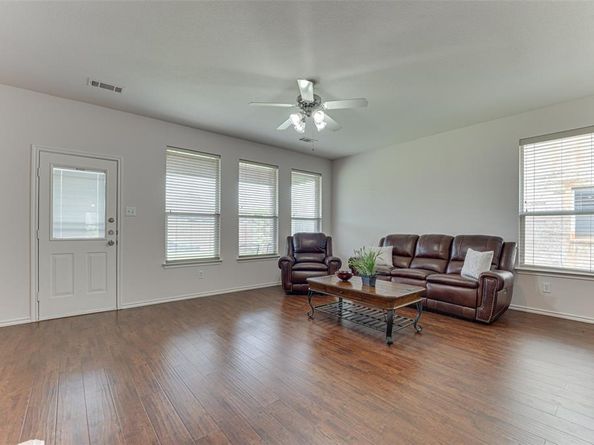511  Poplar Vista Lane , Arlington Texas 76002