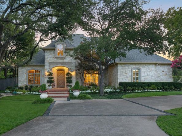11407 W Ricks Circle , Dallas Texas 75230