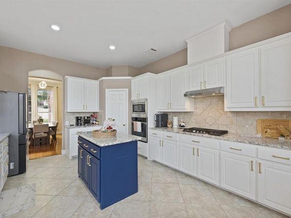 9235  Jasmine Lane , Irving Texas 75063
