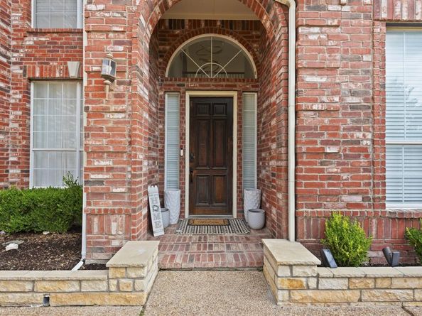9235  Jasmine Lane , Irving Texas 75063