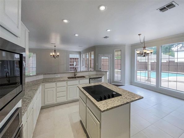 413  Thunderbrook Road , Garland Texas 75044