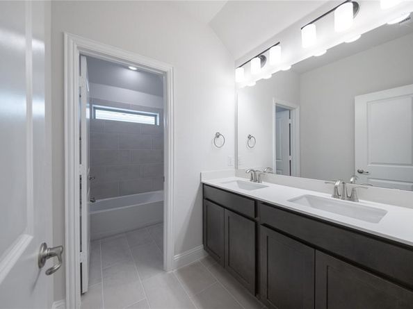 8929  Acorn Avenue , Justin Texas 76247