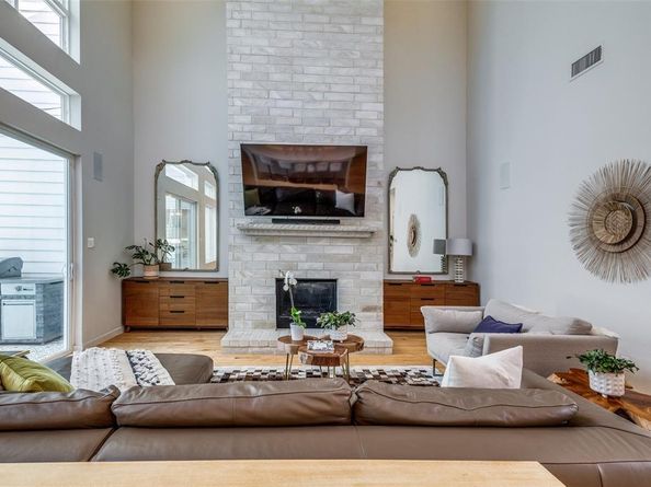 1328  Madeline Place  B, Fort Worth Texas 76107