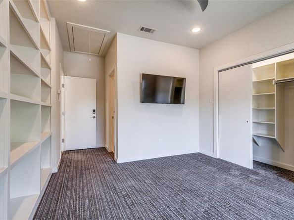 1328  Madeline Place  B, Fort Worth Texas 76107