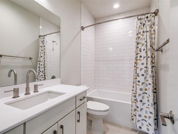 1328  Madeline Place  B, Fort Worth Texas 76107