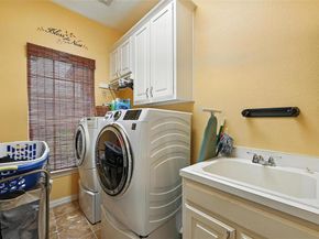 1717 E Branch Hollow Drive , Carrollton Texas 75007