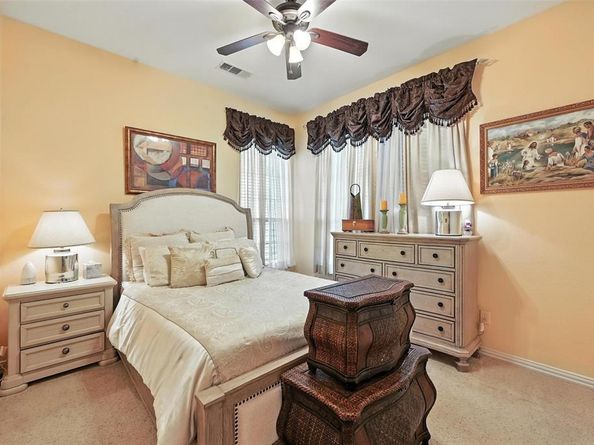 1717 E Branch Hollow Drive , Carrollton Texas 75007