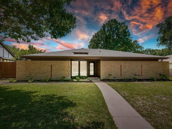 1902  Vassar Drive , Richardson Texas 75081