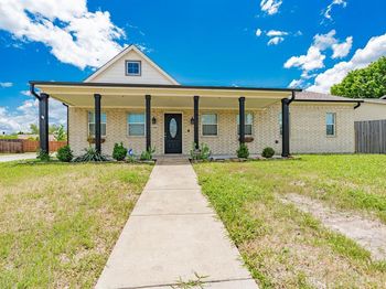 8306  Chesham Drive 
