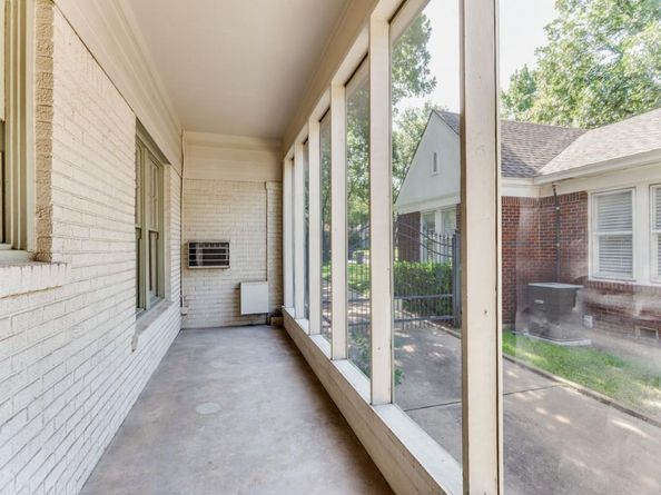 2516  Shirley Avenue , Fort Worth Texas 76109