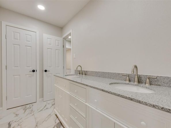 1614  Caddys Circle , Garland Texas 75043