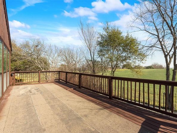 1614  Caddys Circle , Garland Texas 75043