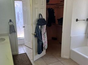 901  Freestone Court , Arlington Texas 76017